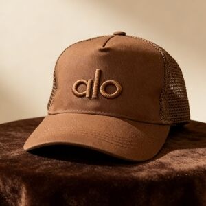 ALO Yoga Brown Mesh Trucker Cap